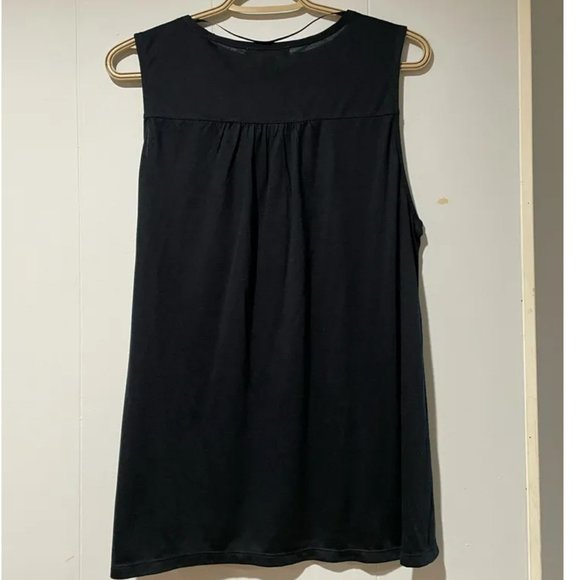 Navy & Lace Sleeveless Top - Picture 2 of 4